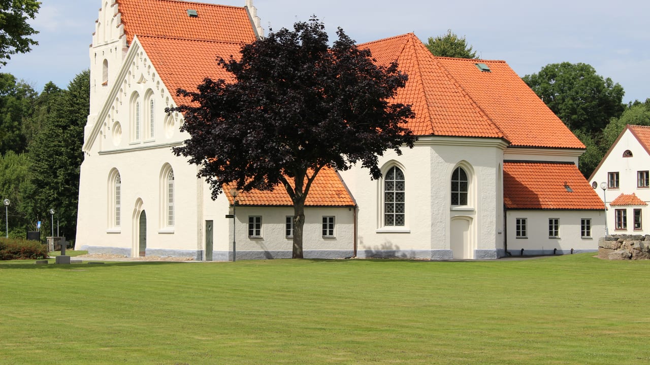 Fasadtvätt Bromölla - Ivetofta kyrka